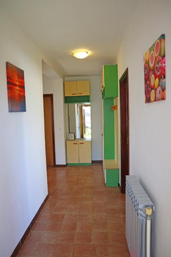 شقة Apartman Slavko Tar-Vabriga المظهر الخارجي الصورة